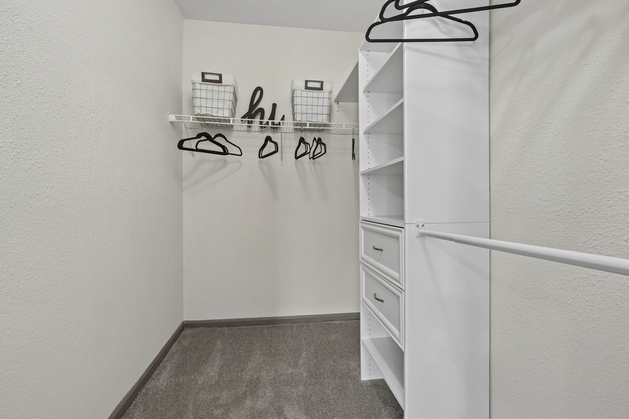 Presley Oaks Apartments 25 of 27