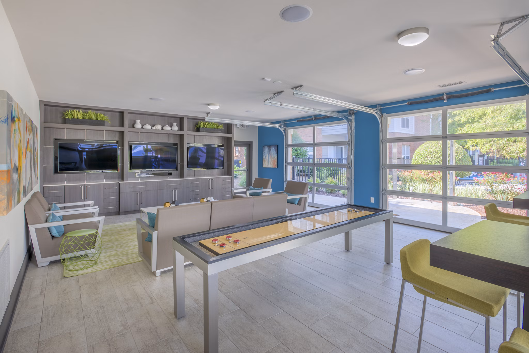 clubhouse at Presley Oaks Apartments