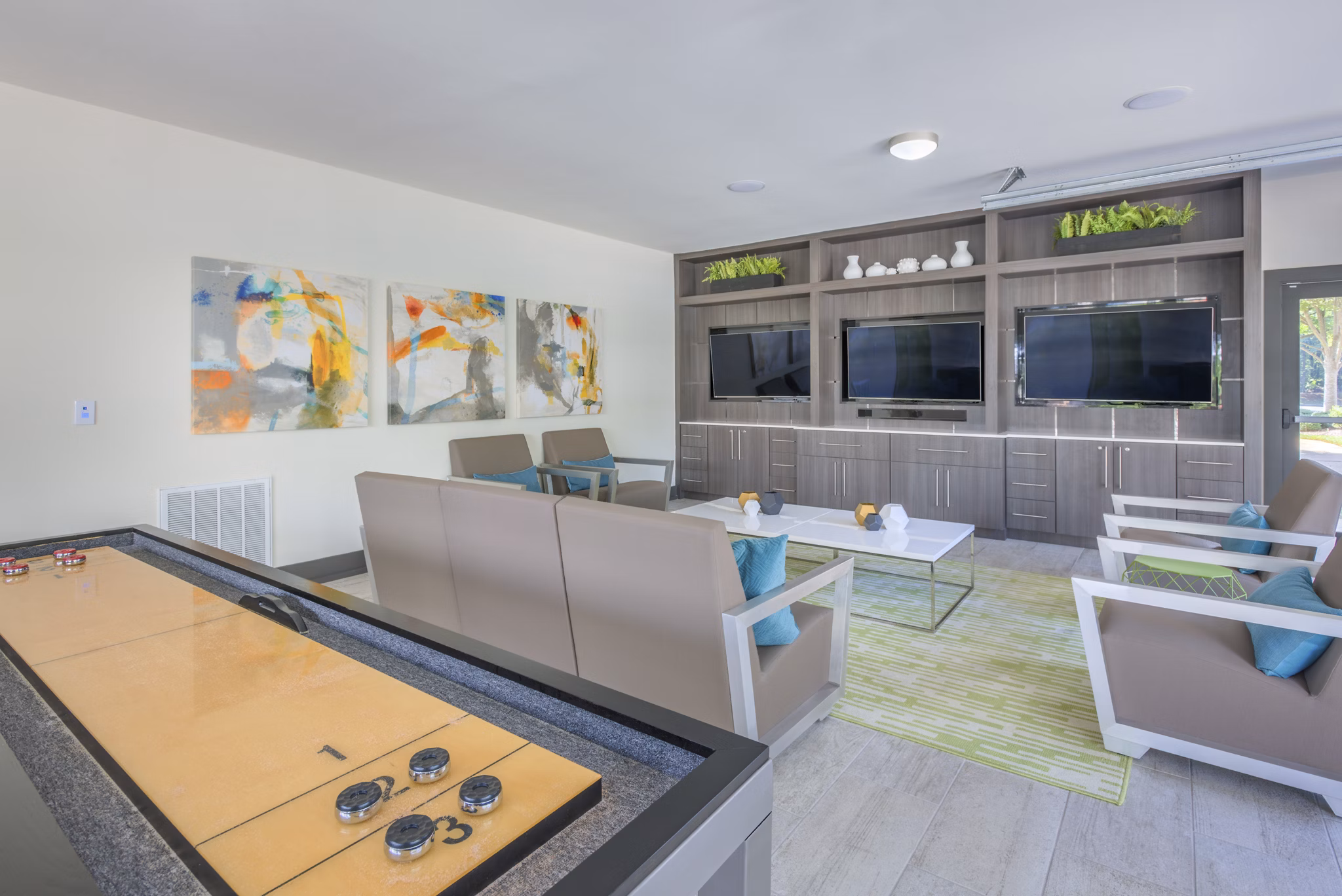 clubhouse at Presley Oaks Apartments