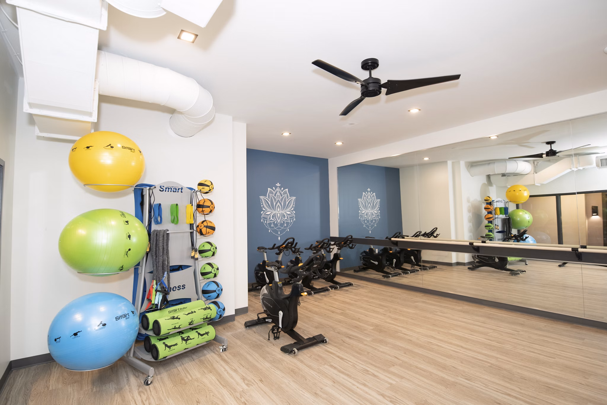 fitness center at Wyncrest Apartments 