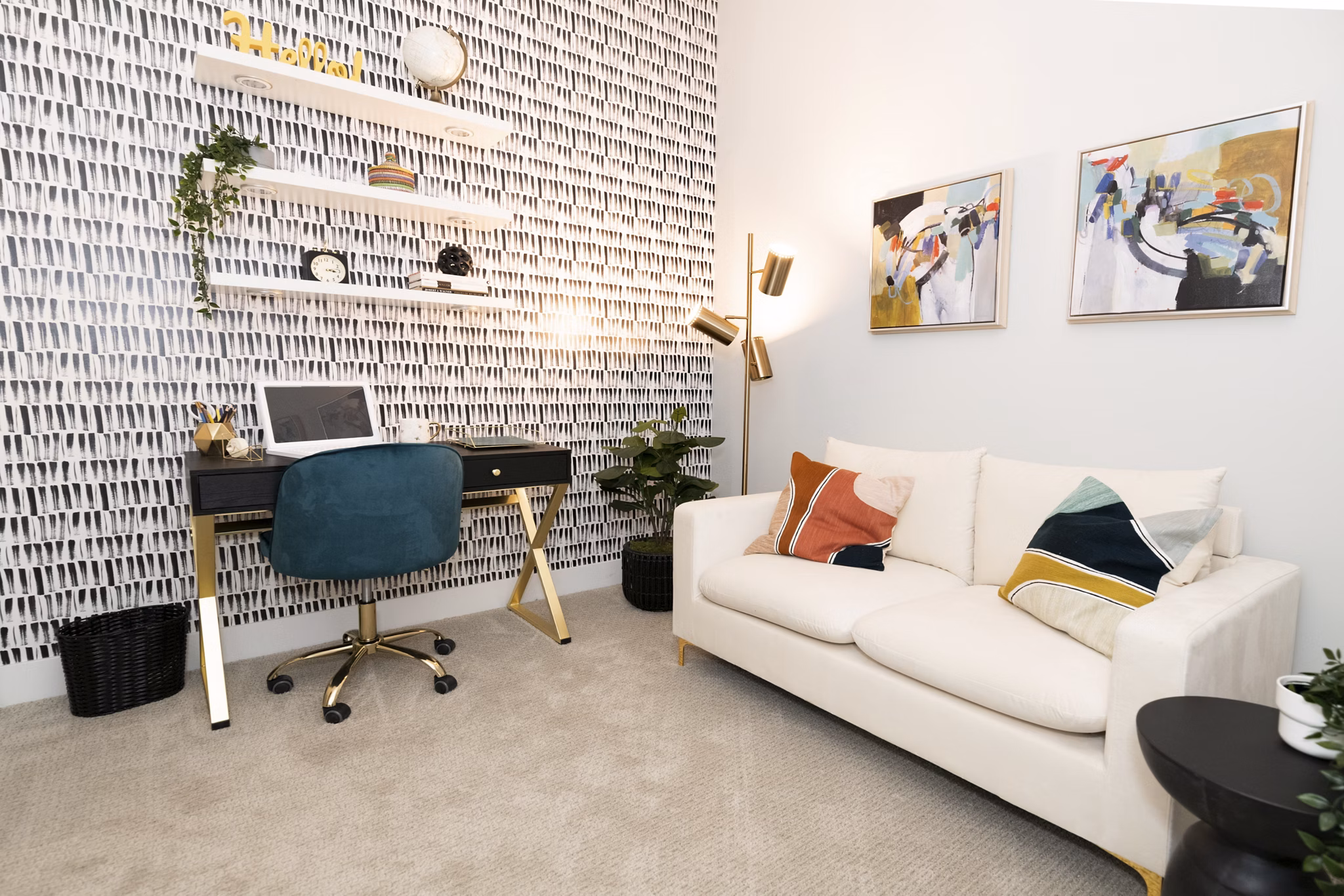 living room at Wyncrest Apartments 