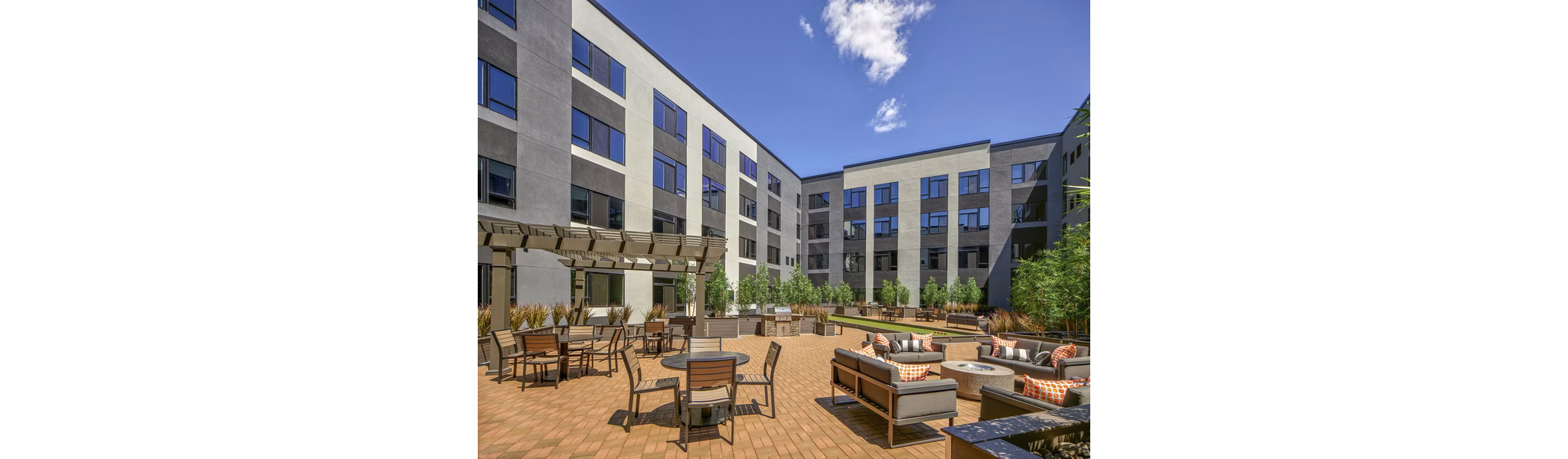 grill area at Wyncrest Apartments 