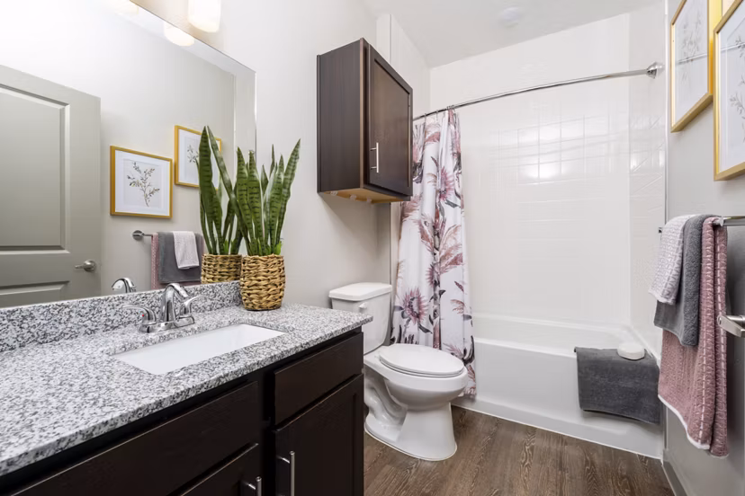 bathroom at Alders Prosper Apartments 