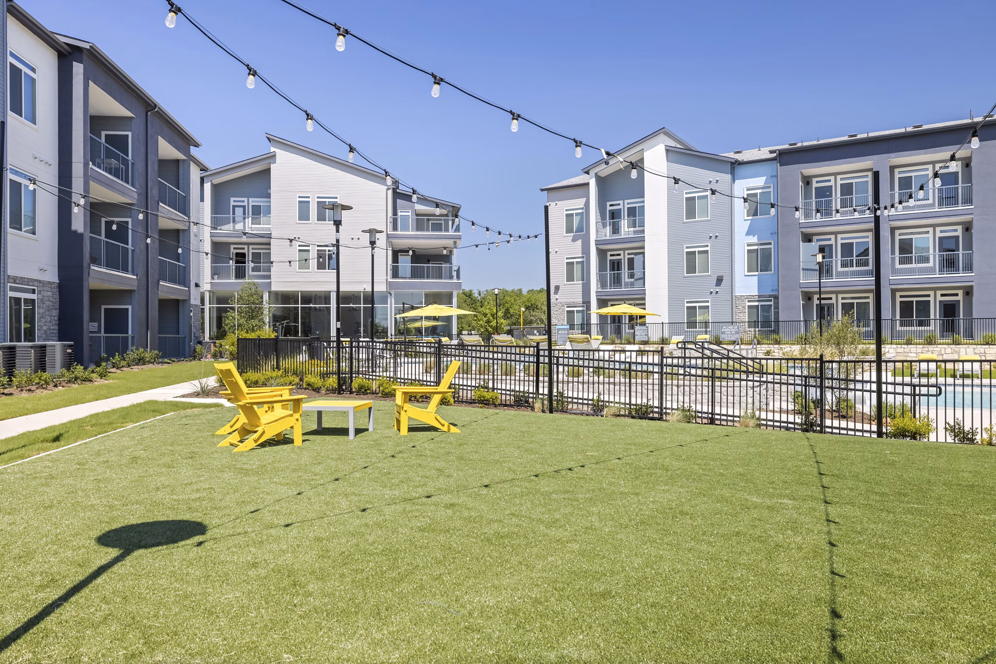 patio at Brio at Lookout Apartments