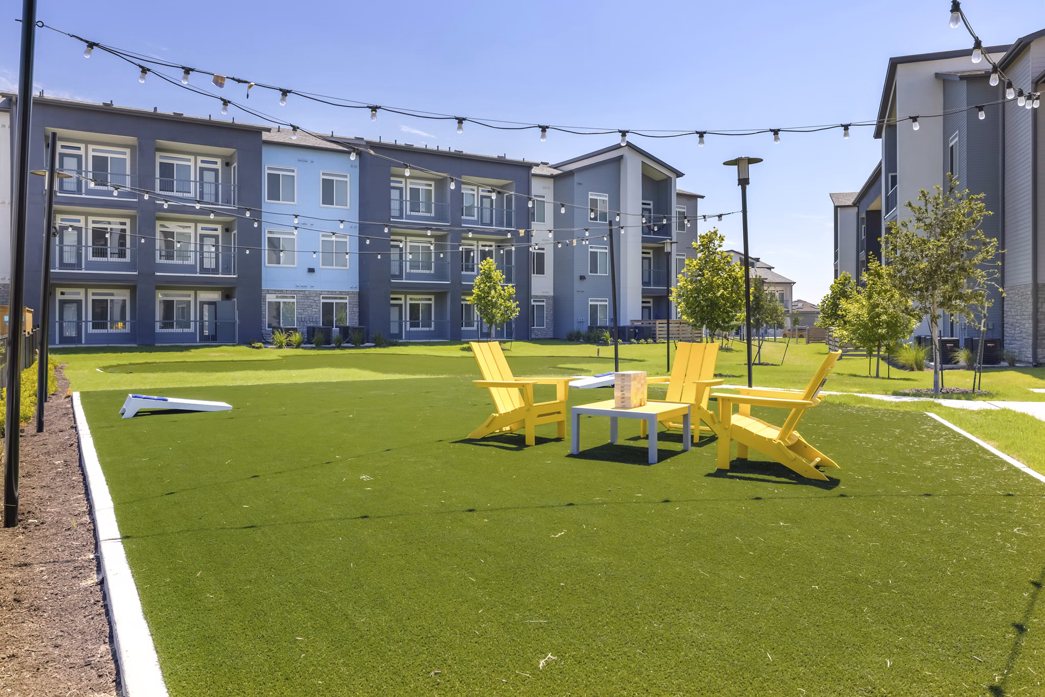 patio at Brio at Lookout Apartments