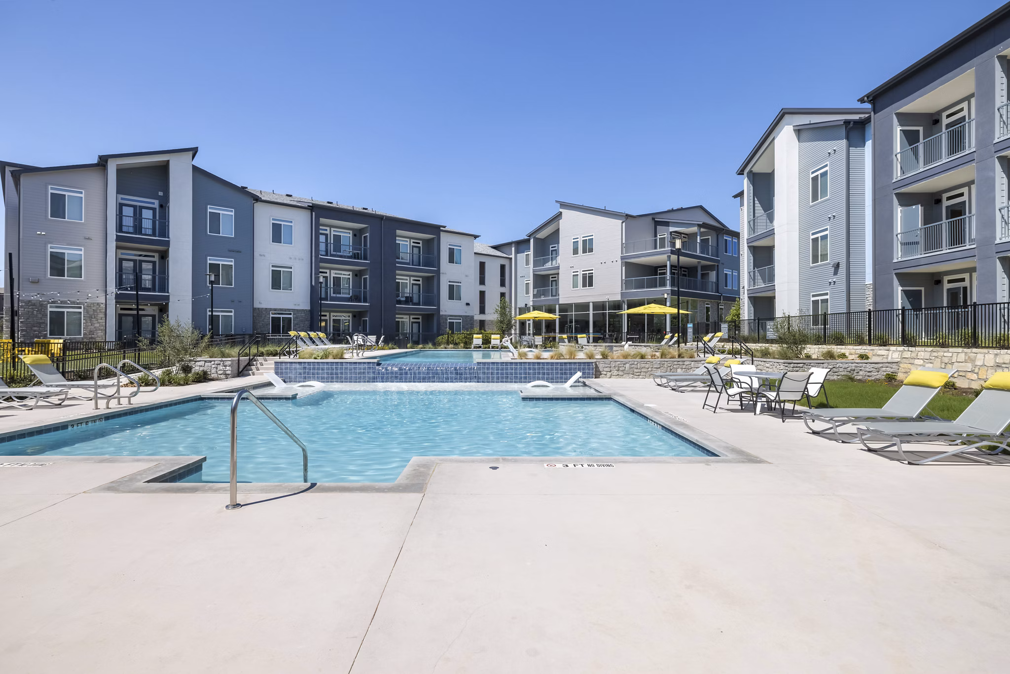 pool at Brio at Lookout Apartments
