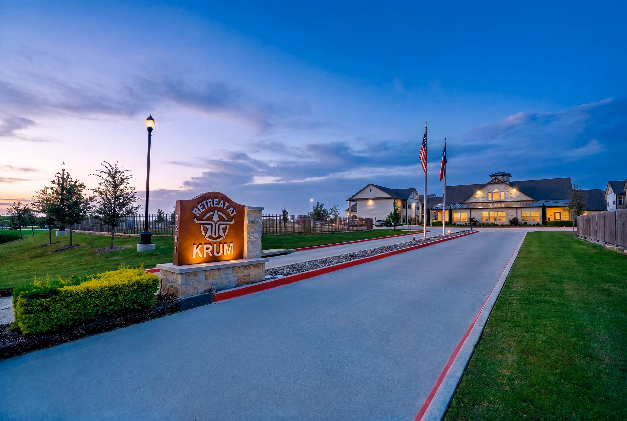 exterior at Retreat at Krum Apartments