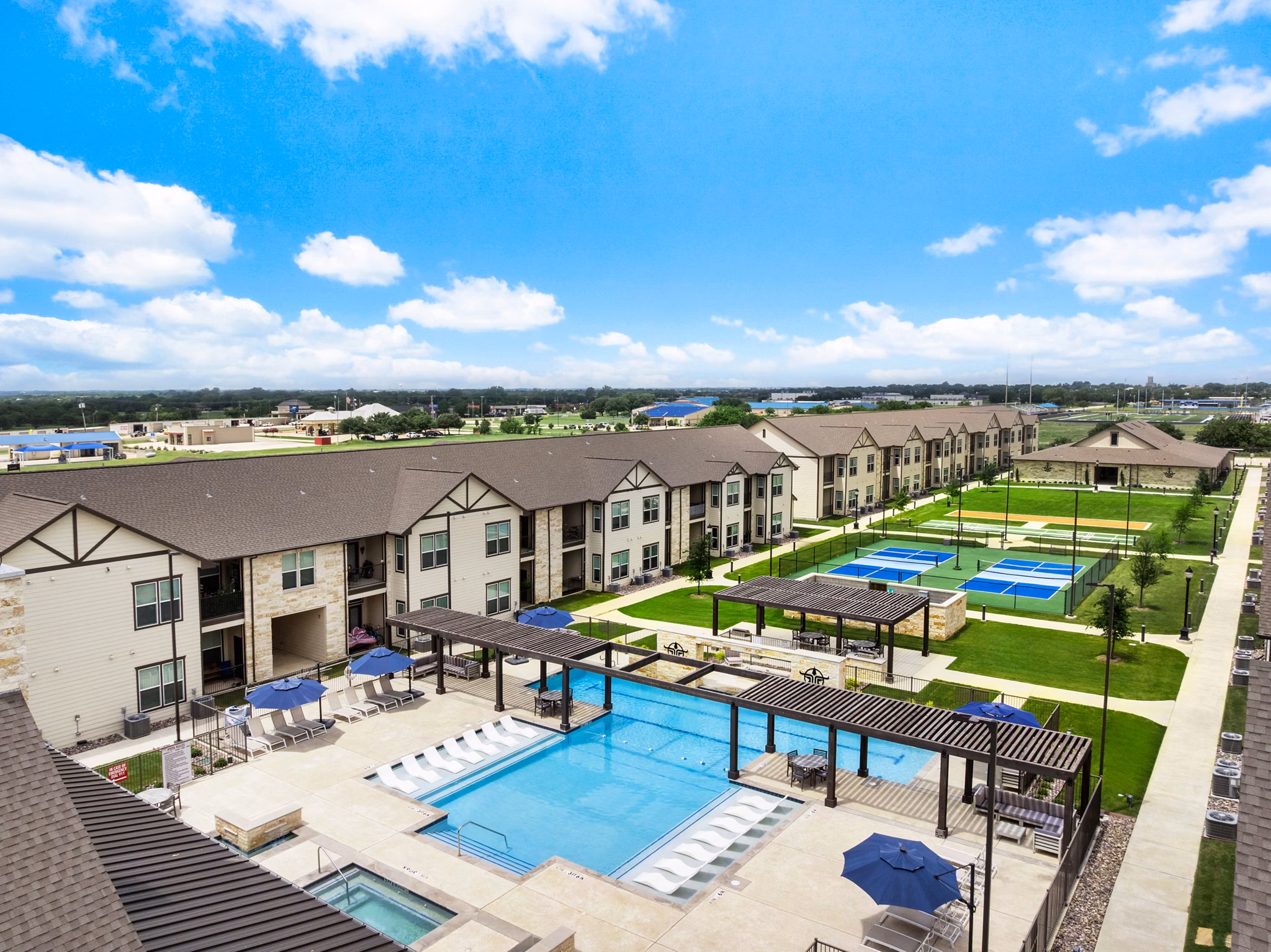 pool at Retreat at Krum Apartments
