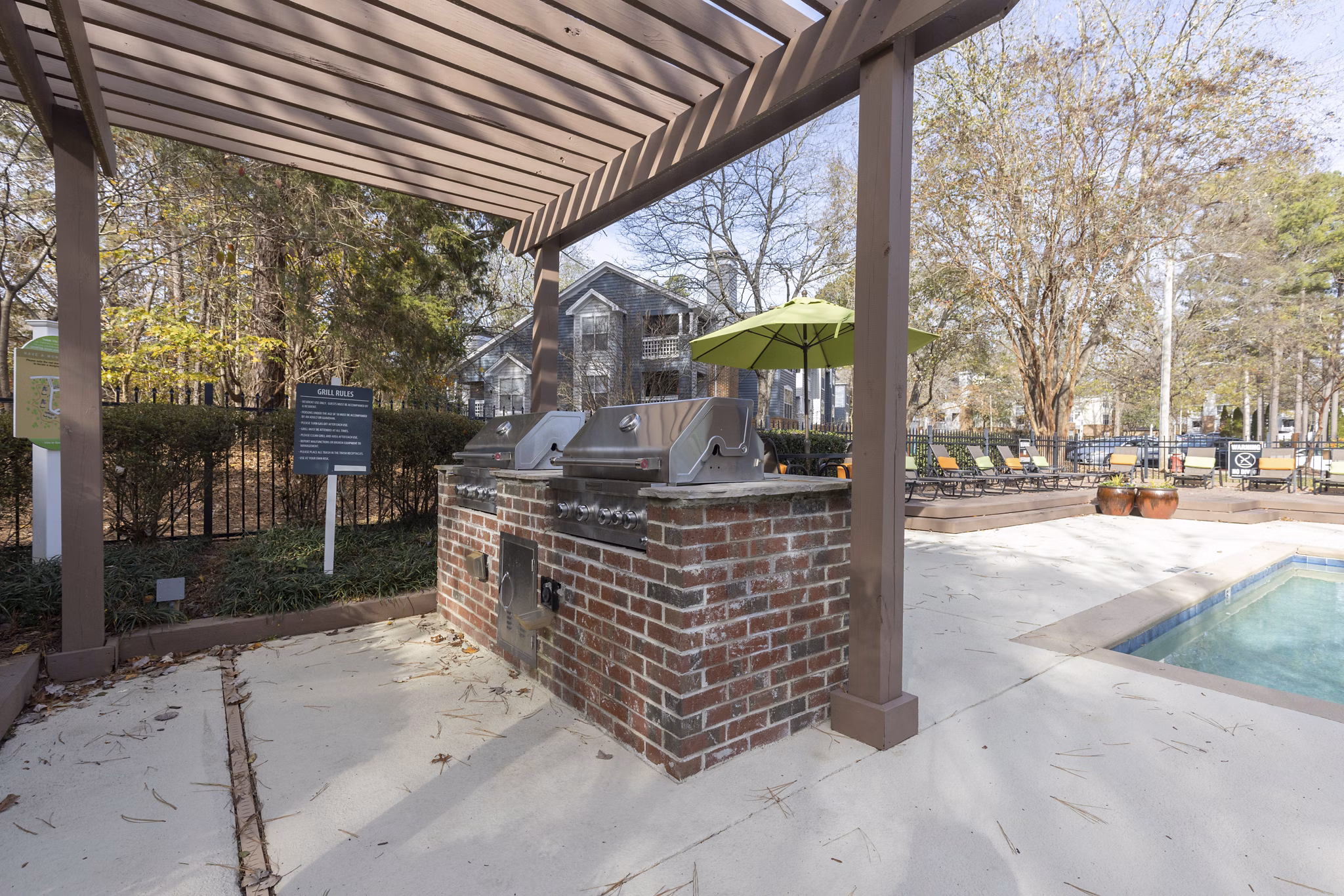 grill area at Bridges at Chapel Hill Apartments 