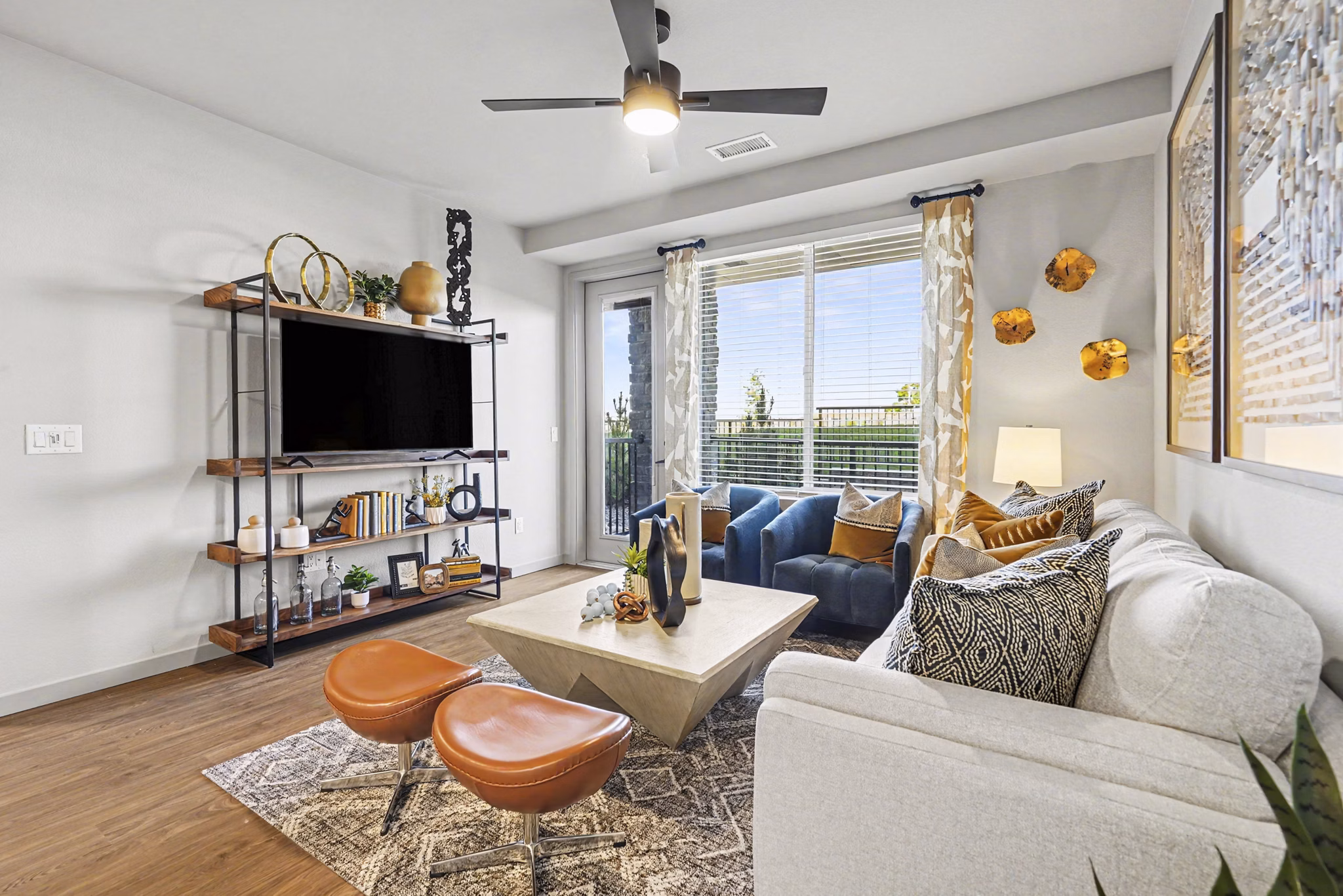 living room at Outlook Horizons Apartments 