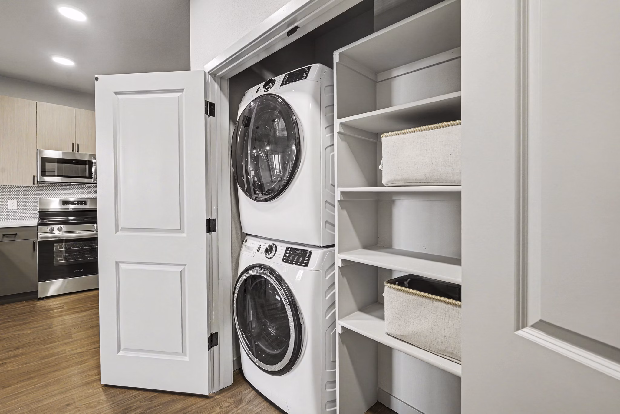 laundry facility at Outlook Horizons Apartments 