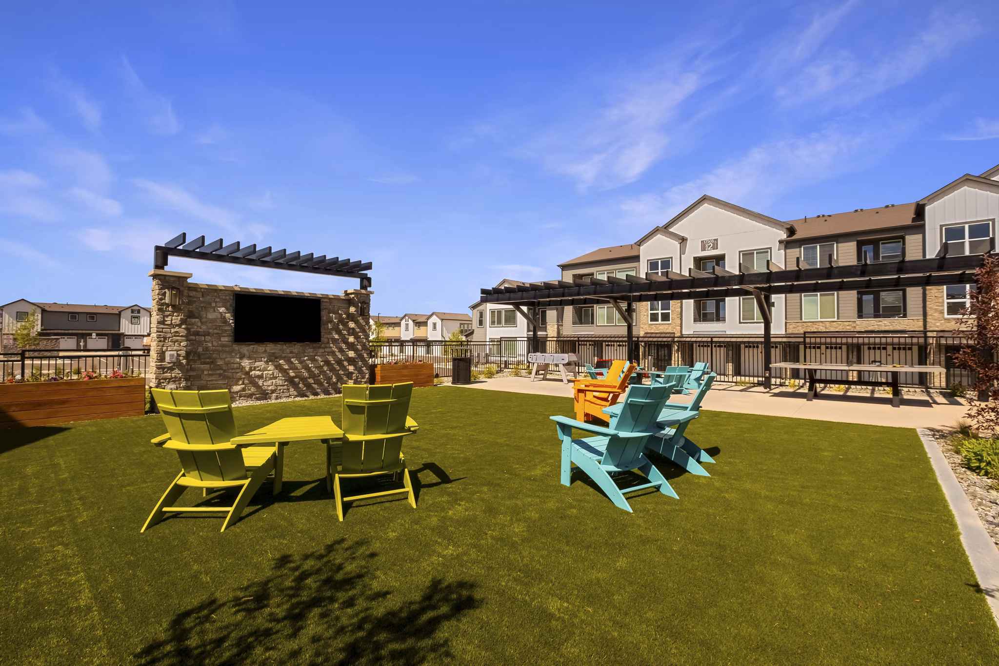 grill area at Outlook Horizons Apartments 