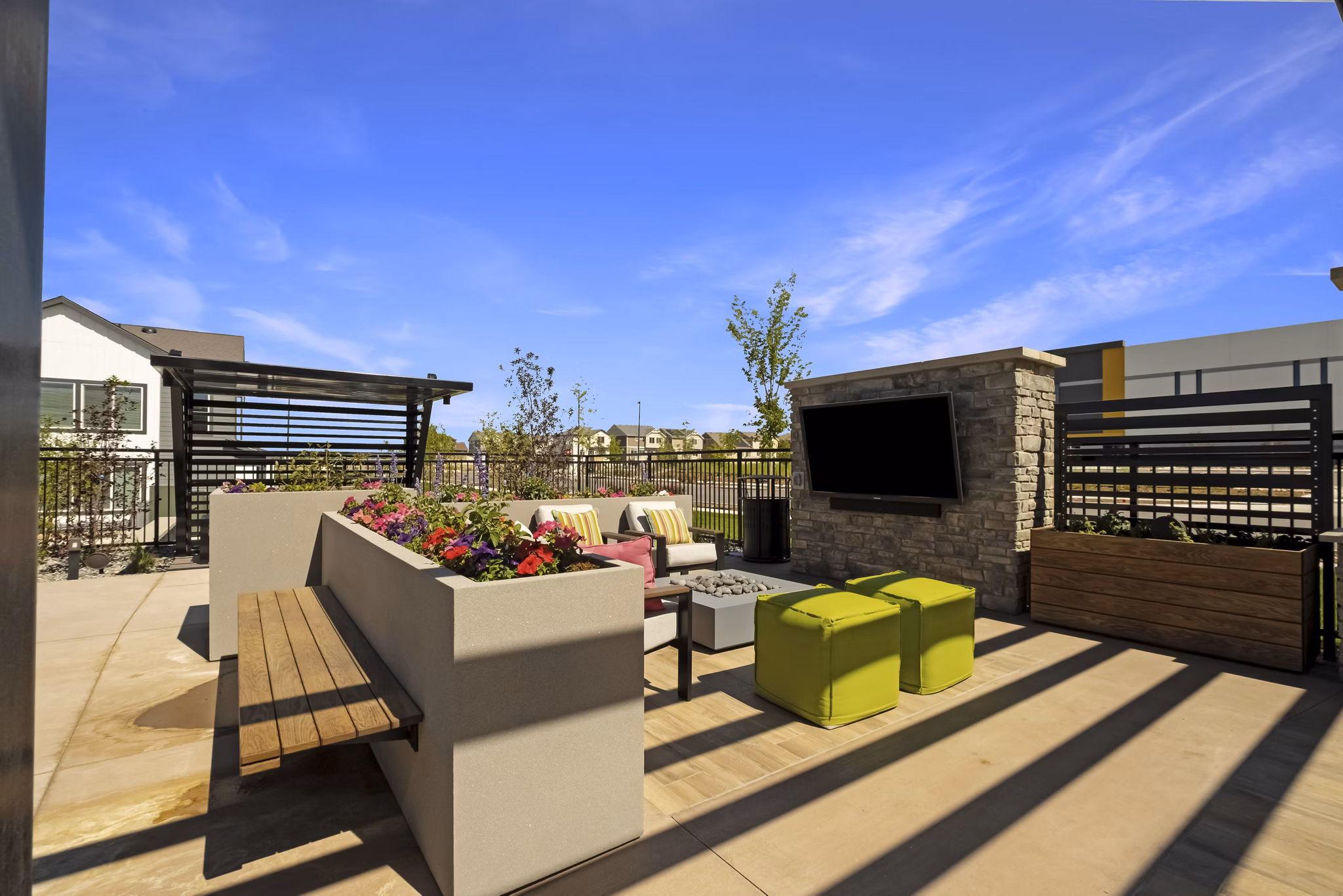 grill area at Outlook Horizons Apartments 