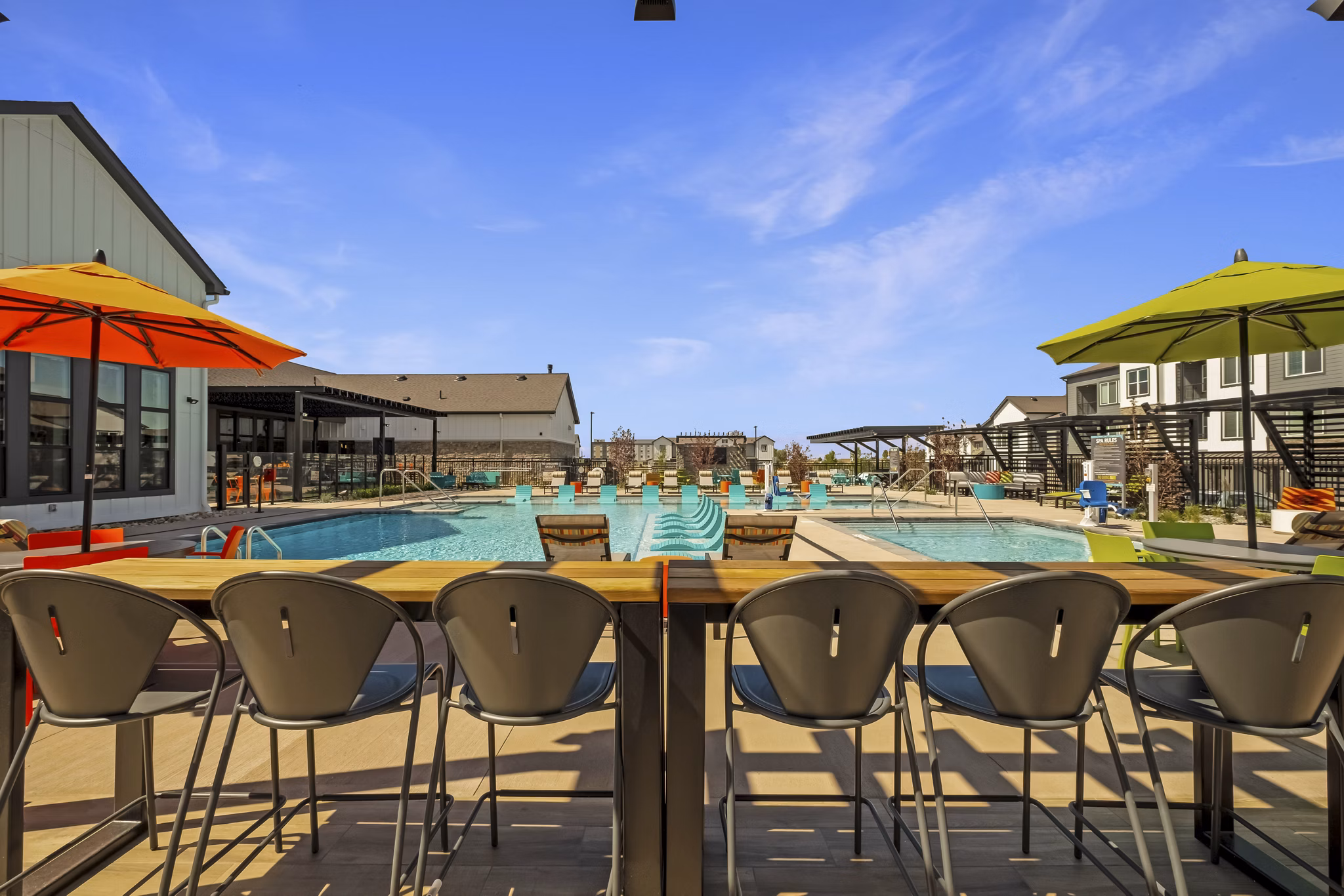 pool at Outlook Horizons Apartments 