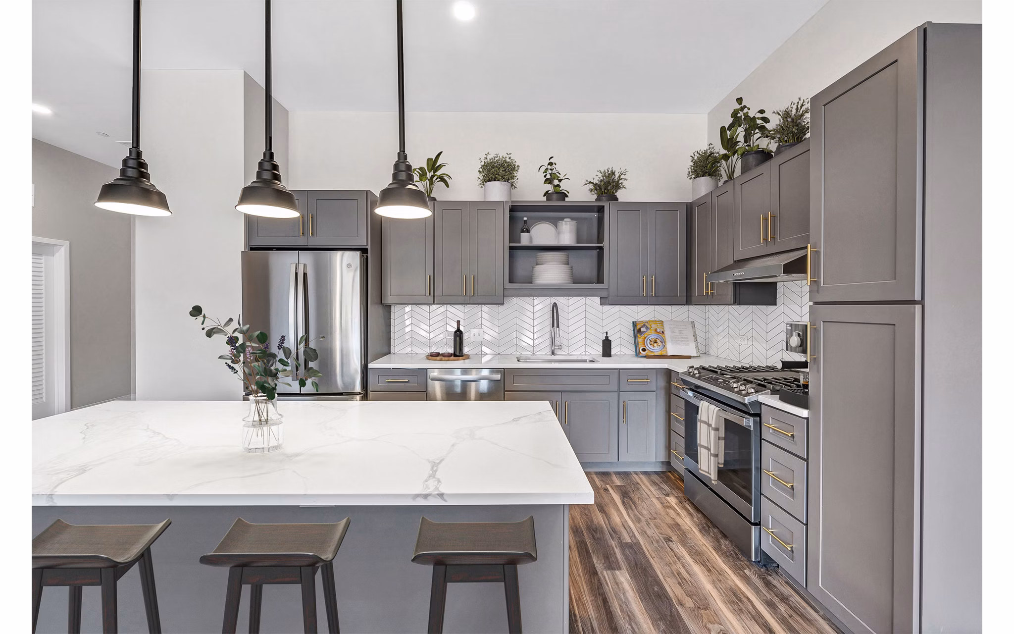 kitchen at Albion Highland Park East Apartments