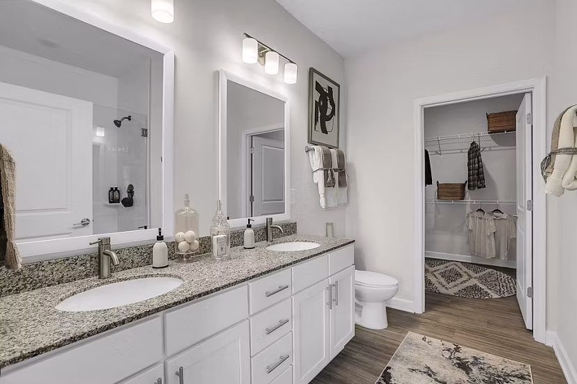 bathroom at The Shoals Apartments 