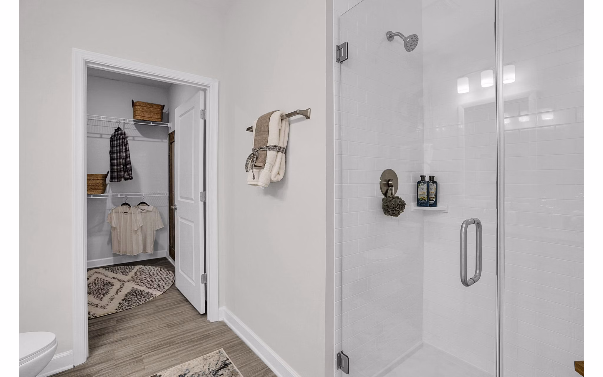 bathroom at The Shoals Apartments 