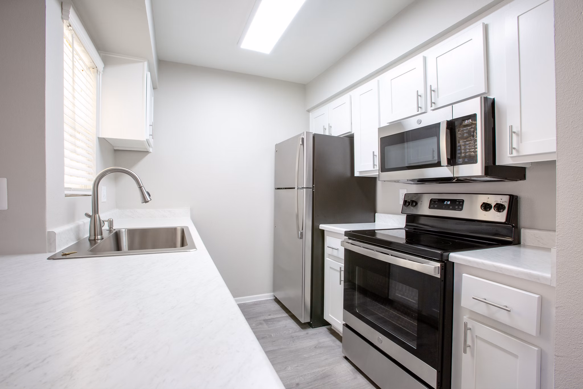 kitchen at Ascent on Peoria Apartments