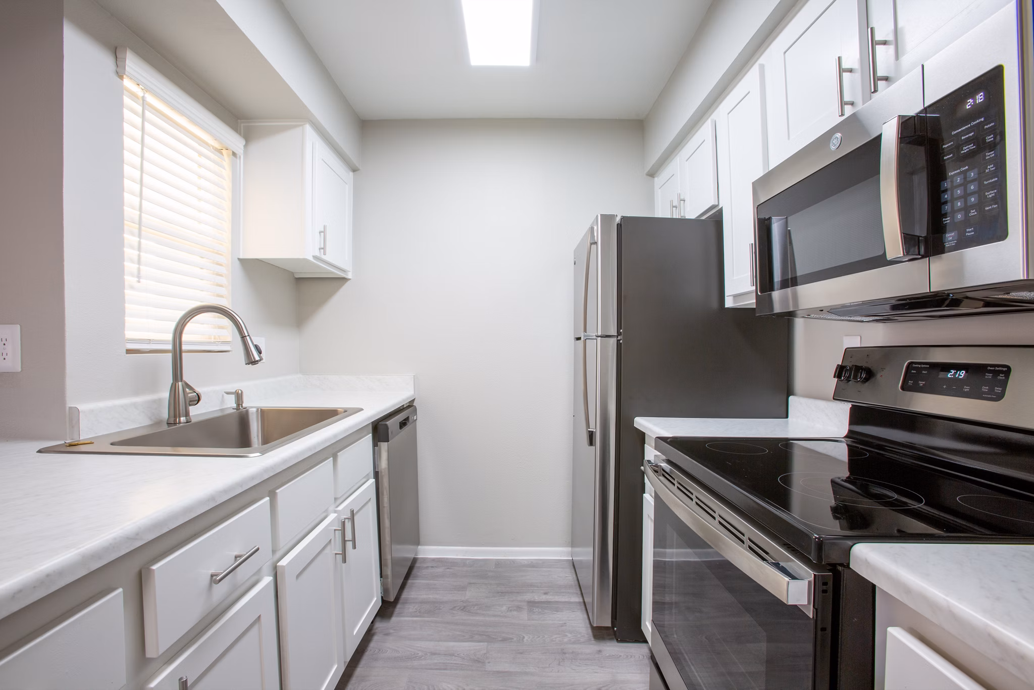 kitchen at Ascent on Peoria Apartments