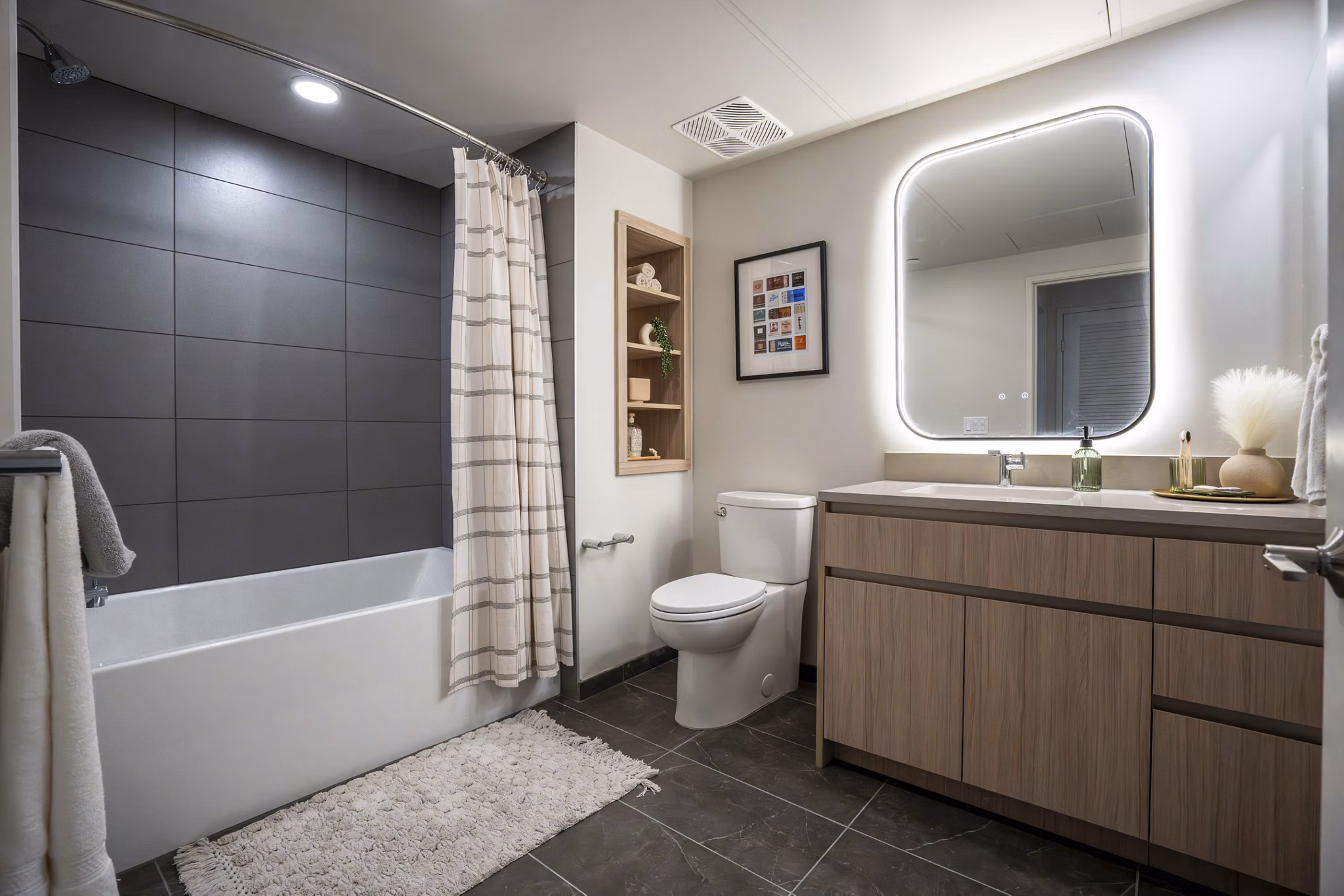 bathroom at 5420 Sunset Apartments