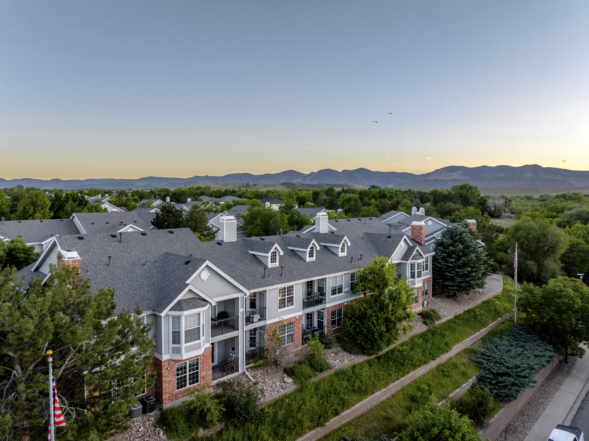 Building/Exterior at The Retreat at Fox Hollow Apartments