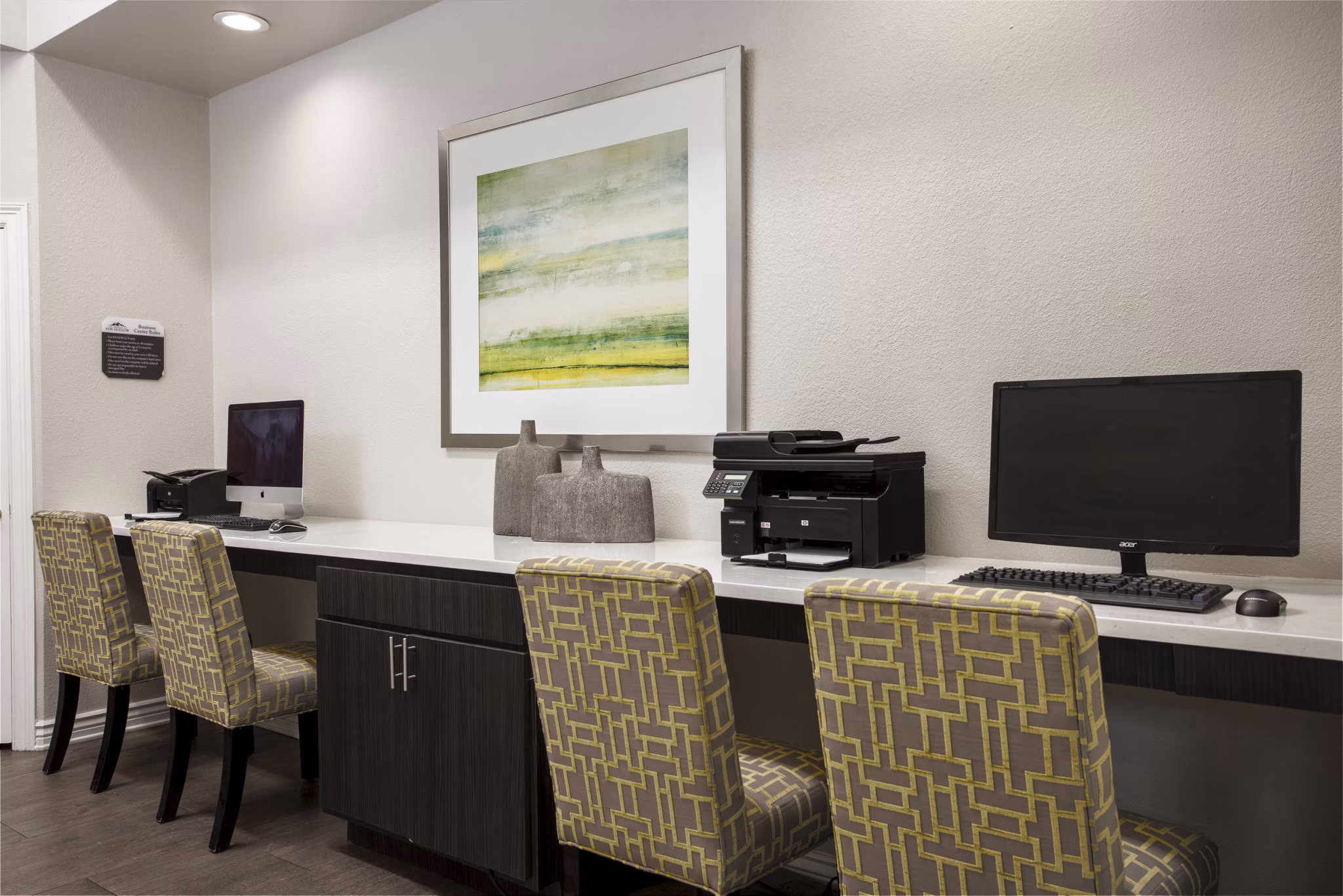 Clubhouse/Lobby at The Retreat at Fox Hollow Apartments