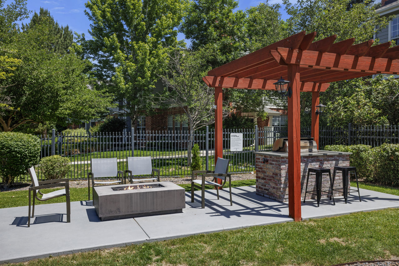 Grill area at The Retreat At Fox Hollow (1 of 2)
