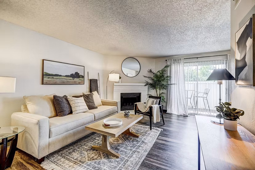living room at Ridgeview Place Apartments 