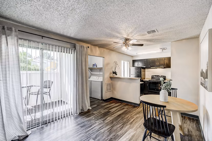 living room at Ridgeview Place Apartments 