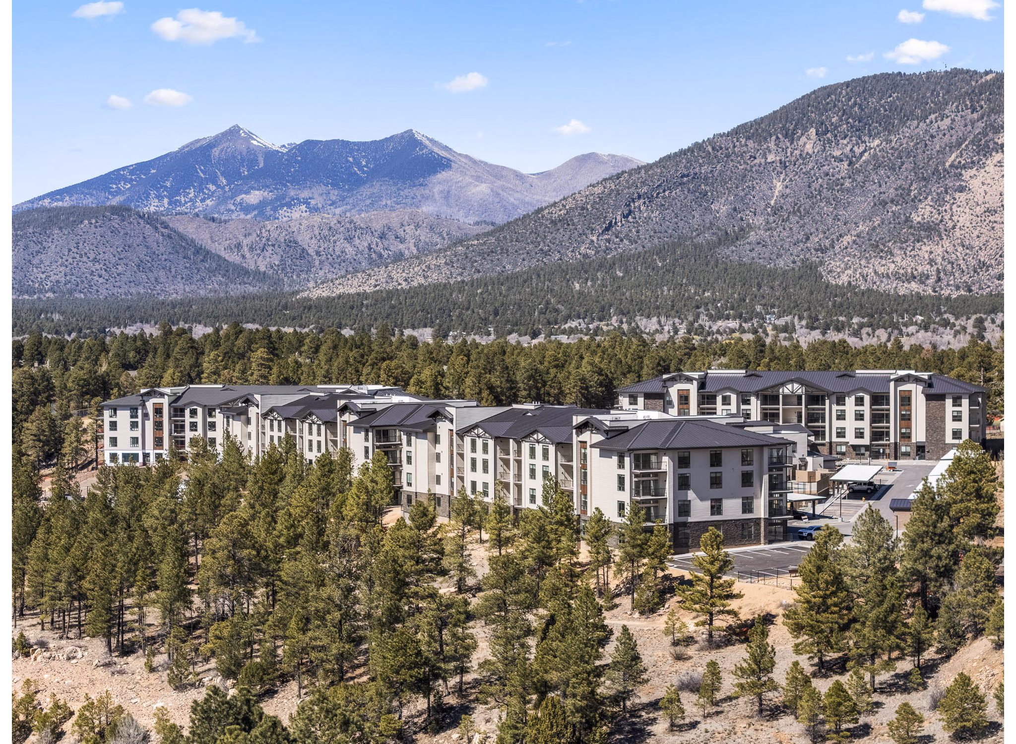 Building/Exterior at Elkwood Apartments