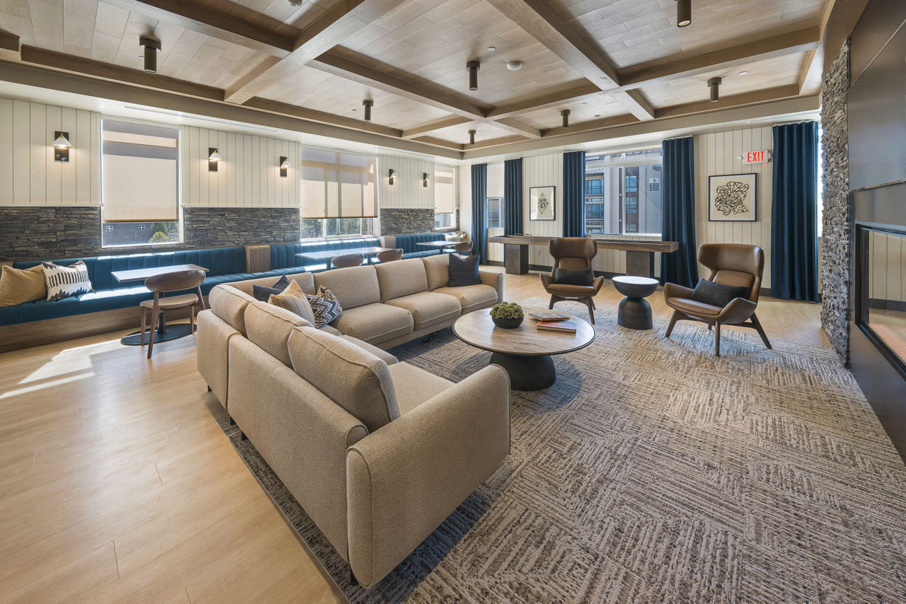 Lounge at Elkwood (4 of 4)