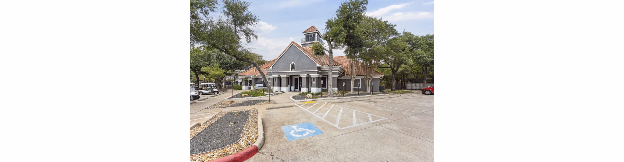 exterior at Onyx 183 Apartments
