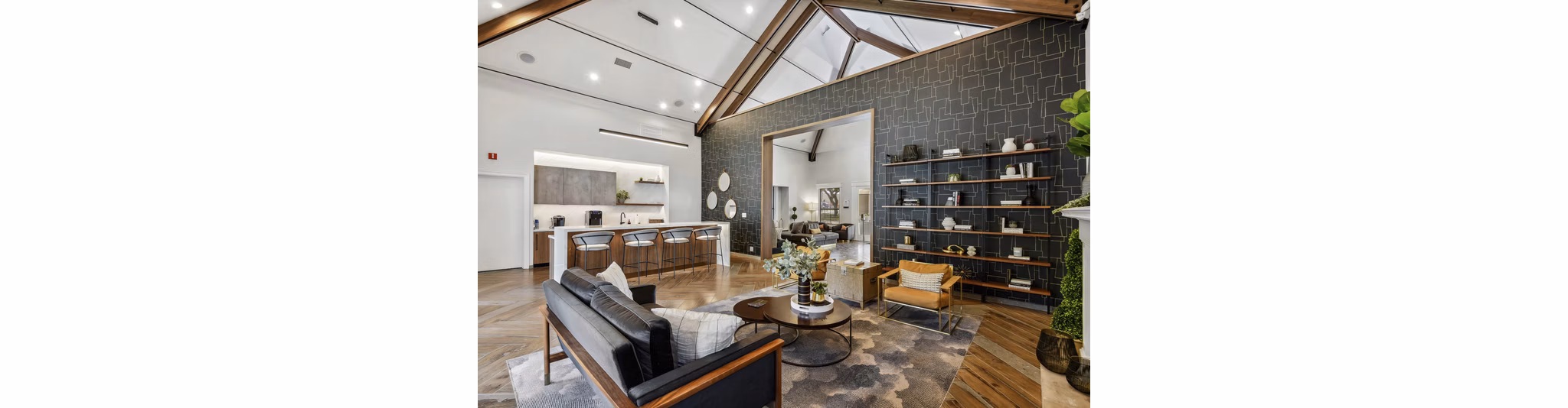 clubhouse at Onyx 183 Apartments