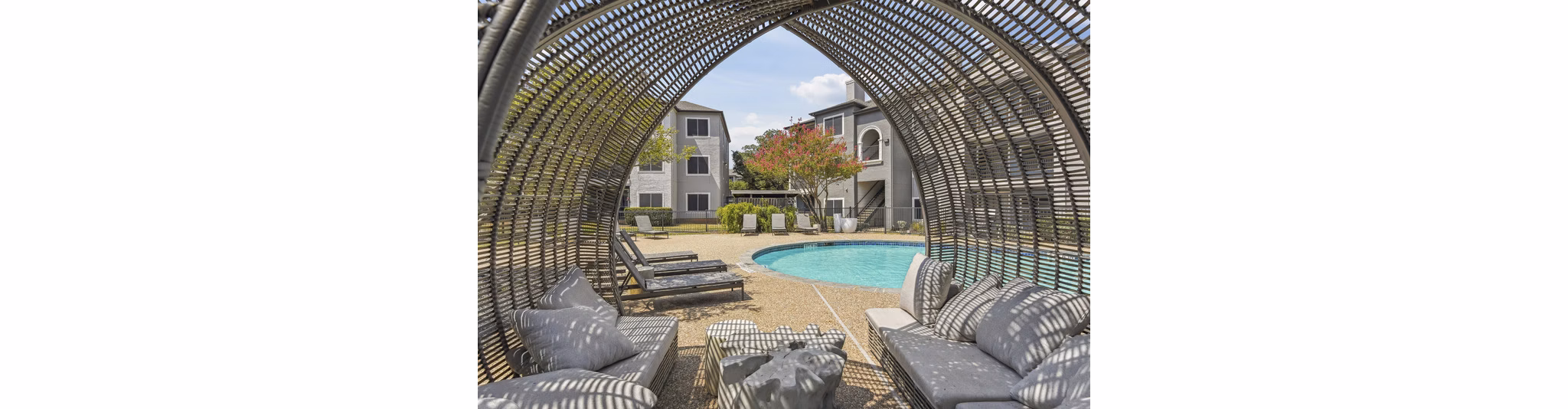 pool at Onyx 183 Apartments