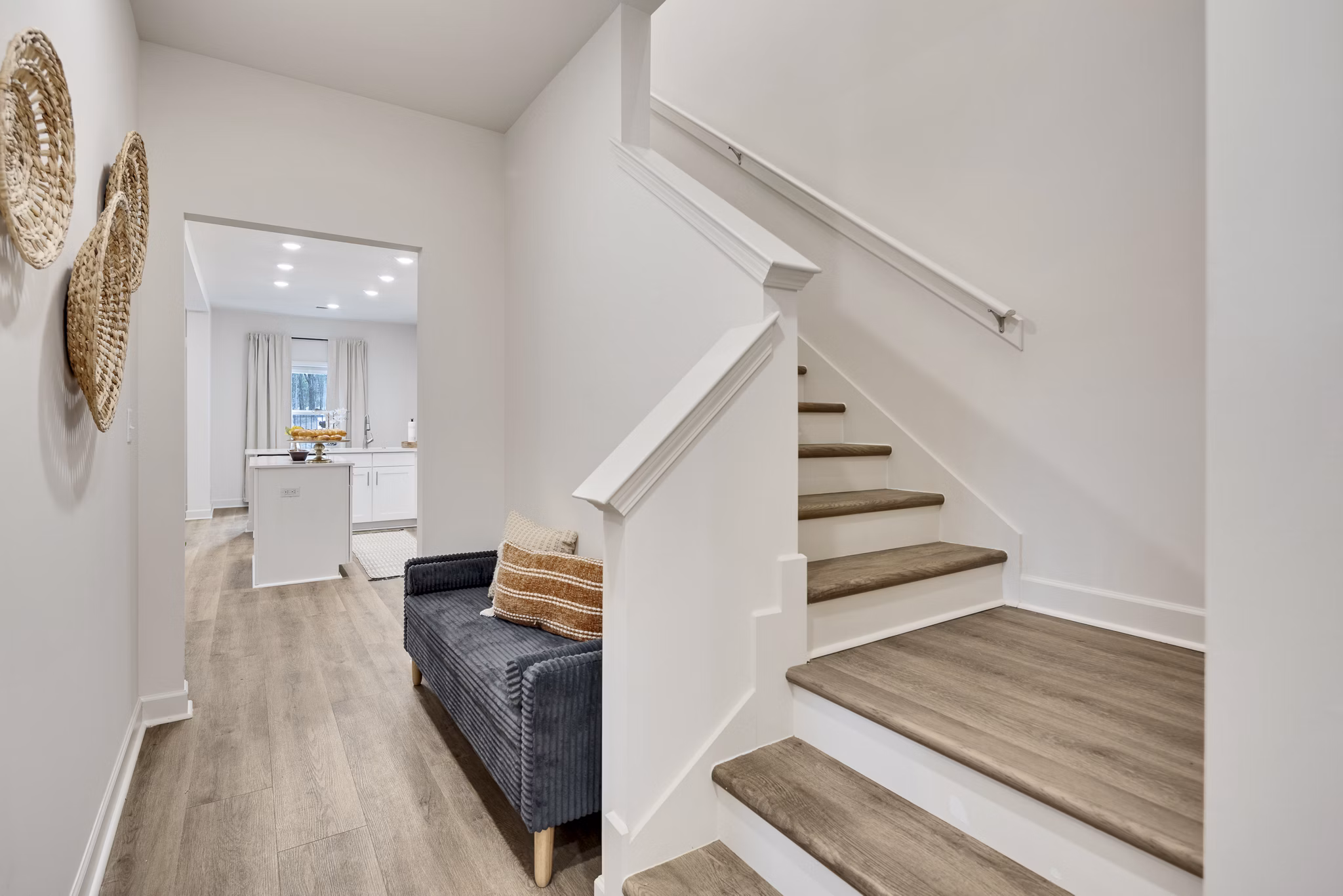 patio at Forest Creek Townhomes Apartments 
