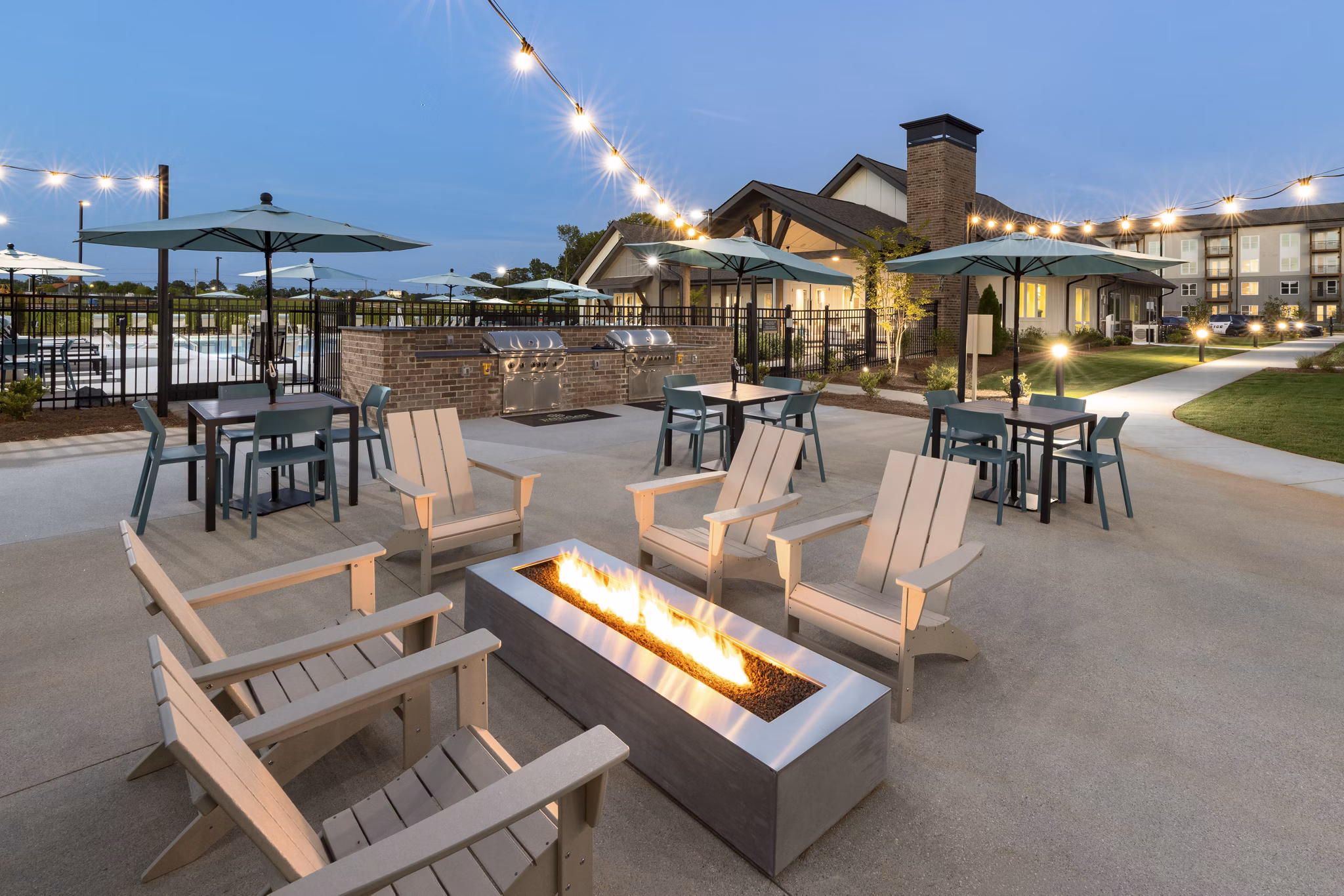 grill area at Render Douglasville Apartments 