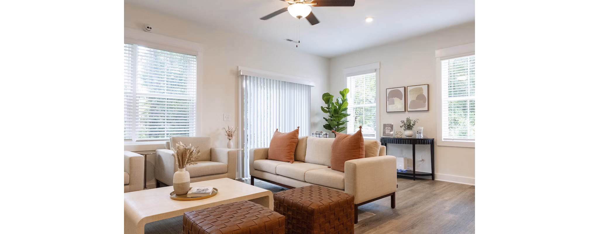 living room at Beckington Apartments