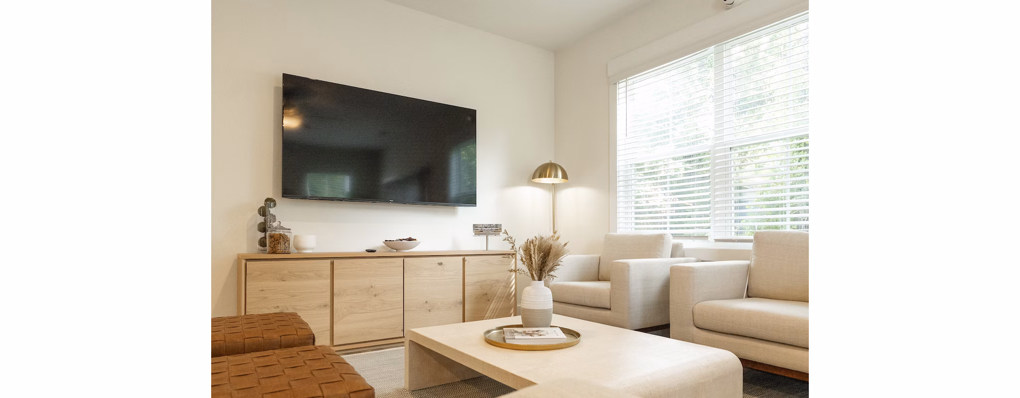 living room at Beckington Apartments