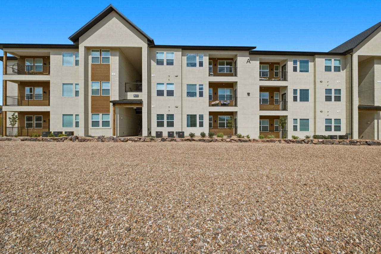 The Henley Apartments Cedar City Ut 2 of 12