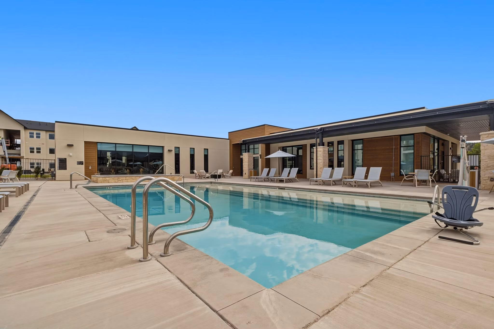 Property images of The Henley Apartments