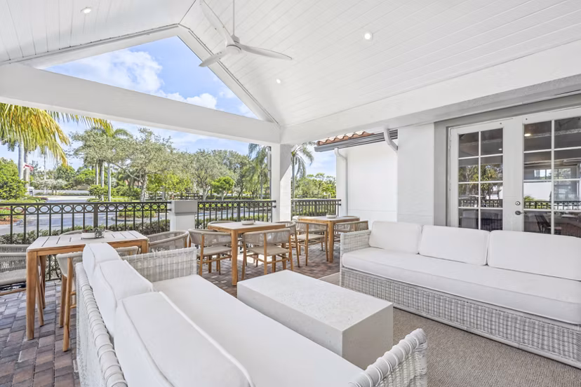 grill area at Avana Delray Beach Apartments