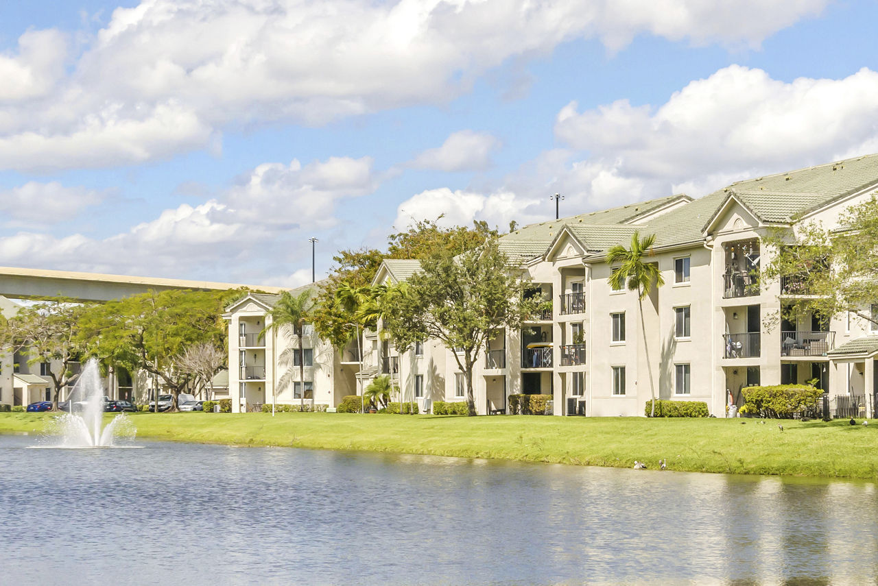 Avana New River Davie Fl 2 of 12
