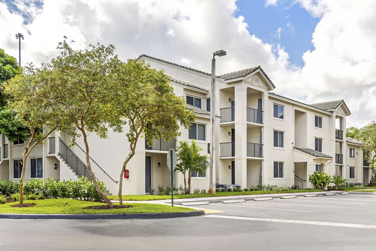 Avana New River Davie Fl 4 of 12