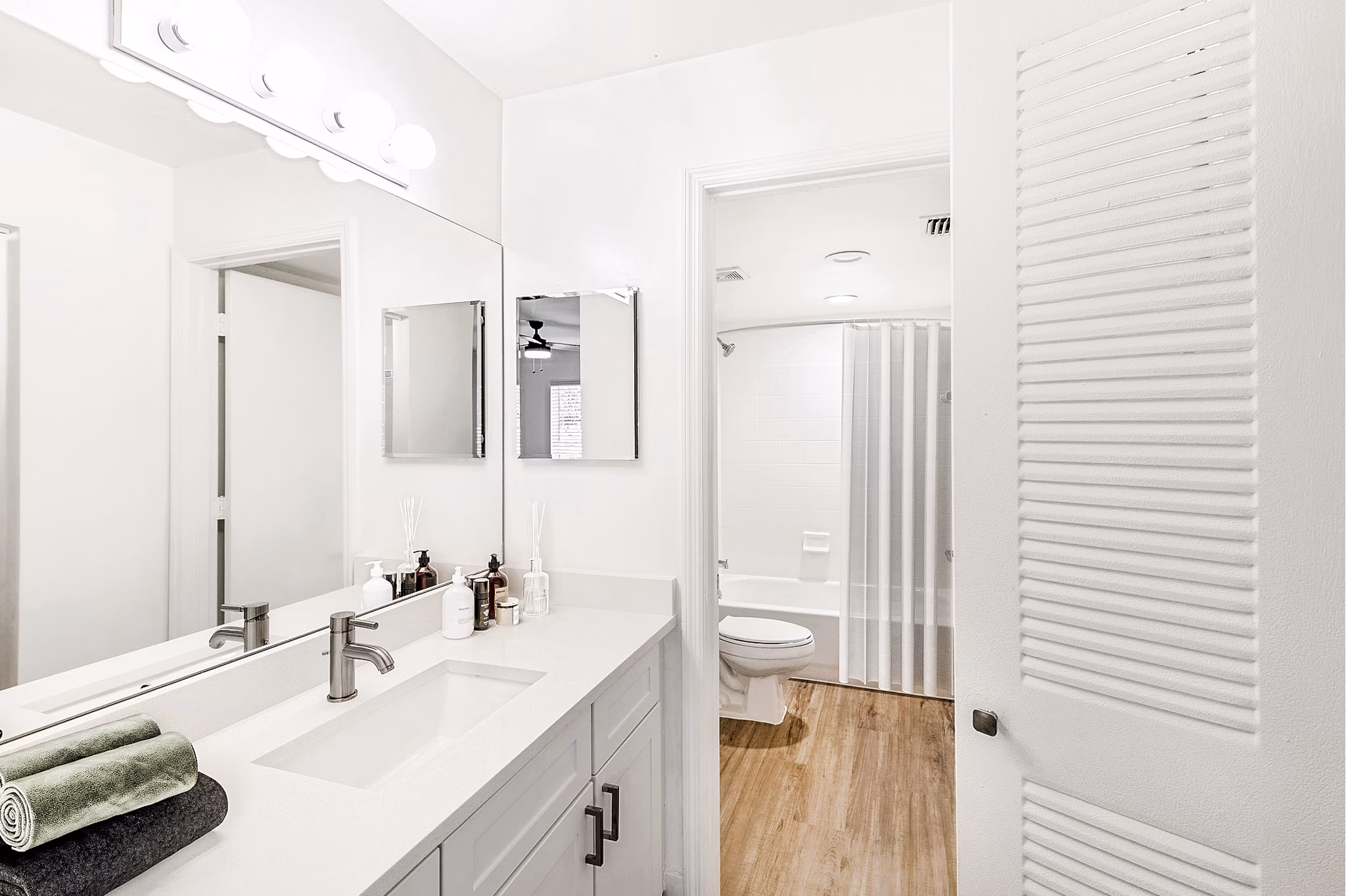 bathroom at Avana New River Apartments