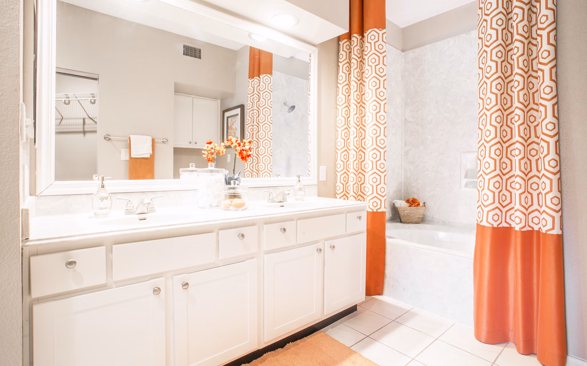 bathroom at Elle At The Medical Center Apartments