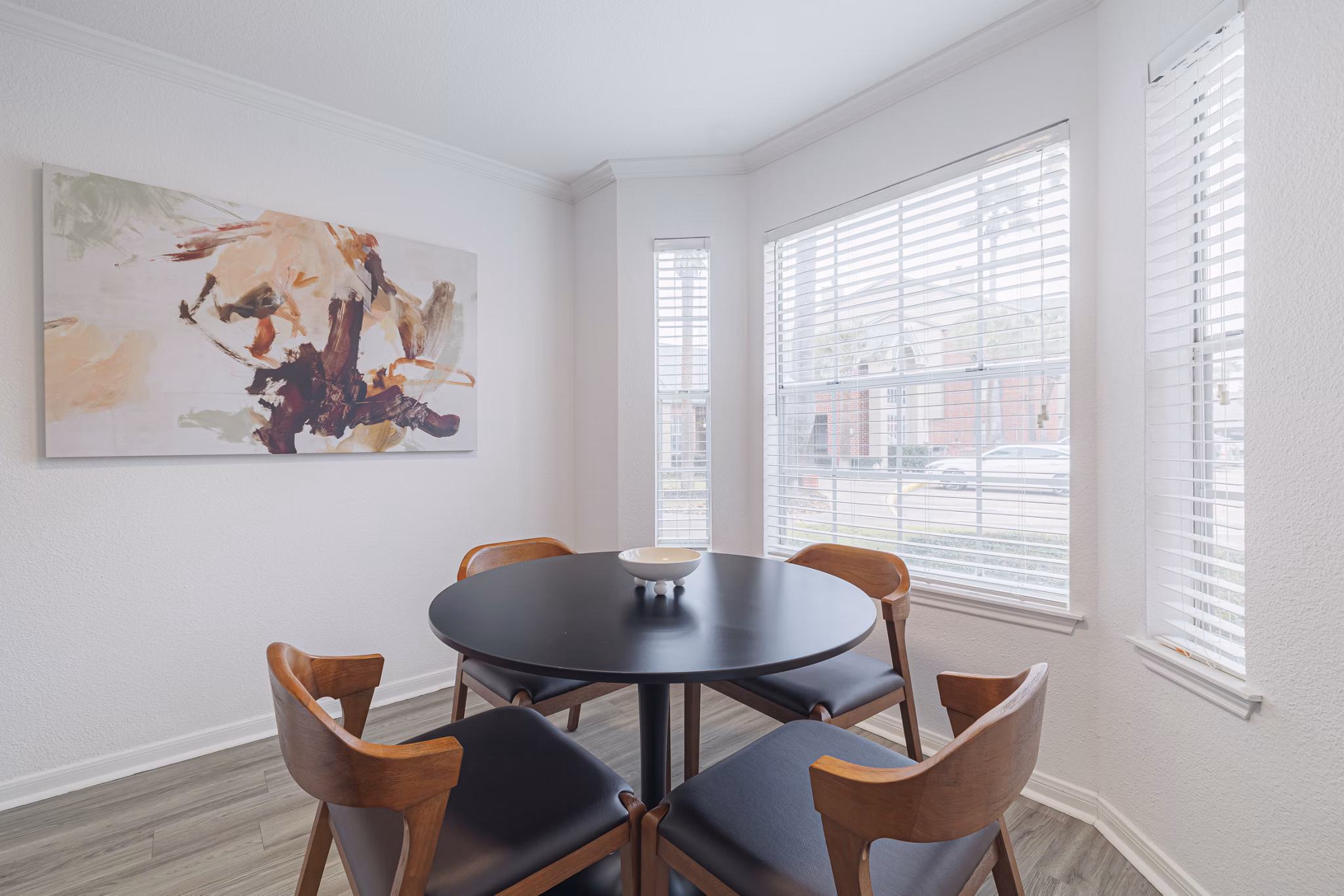dining area at Vie At The Medical Center Apartments