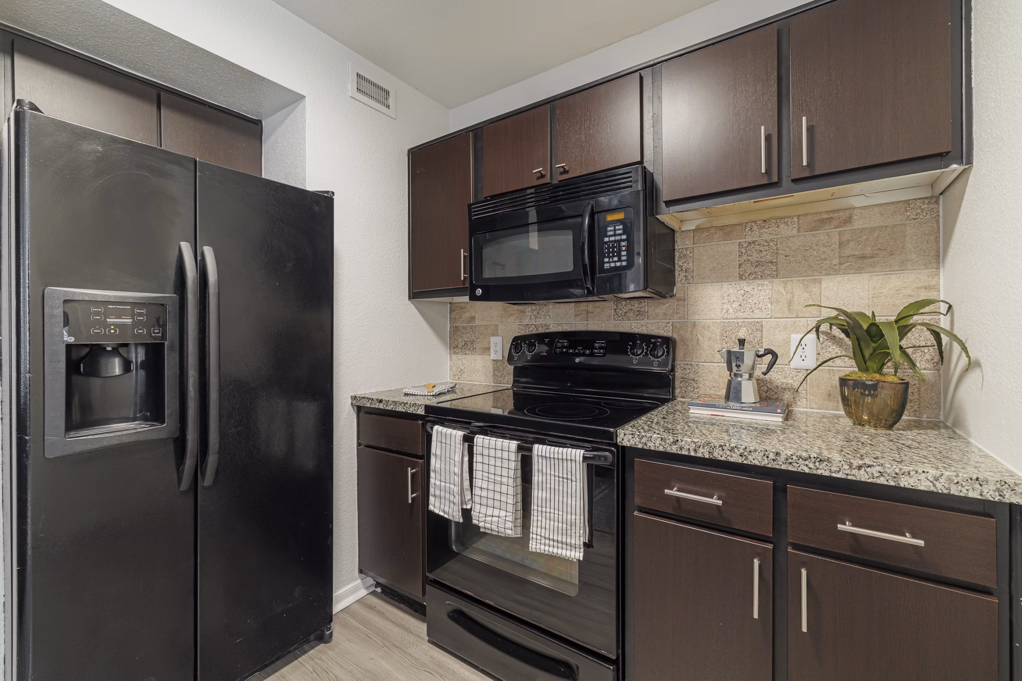 kitchen at Vie At The Medical Center Apartments
