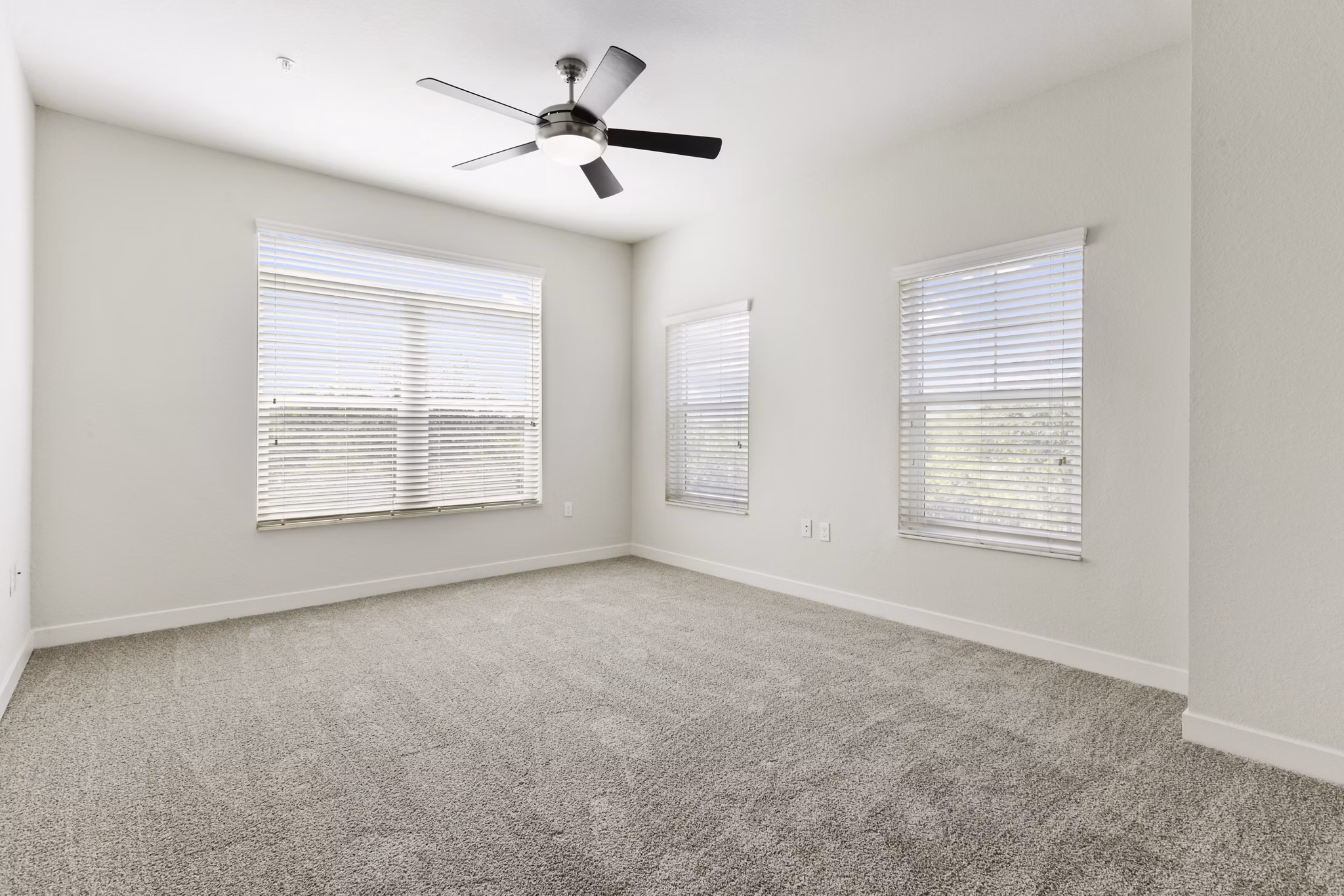 bedroom at Lantower Brandon Crossroads Apartments