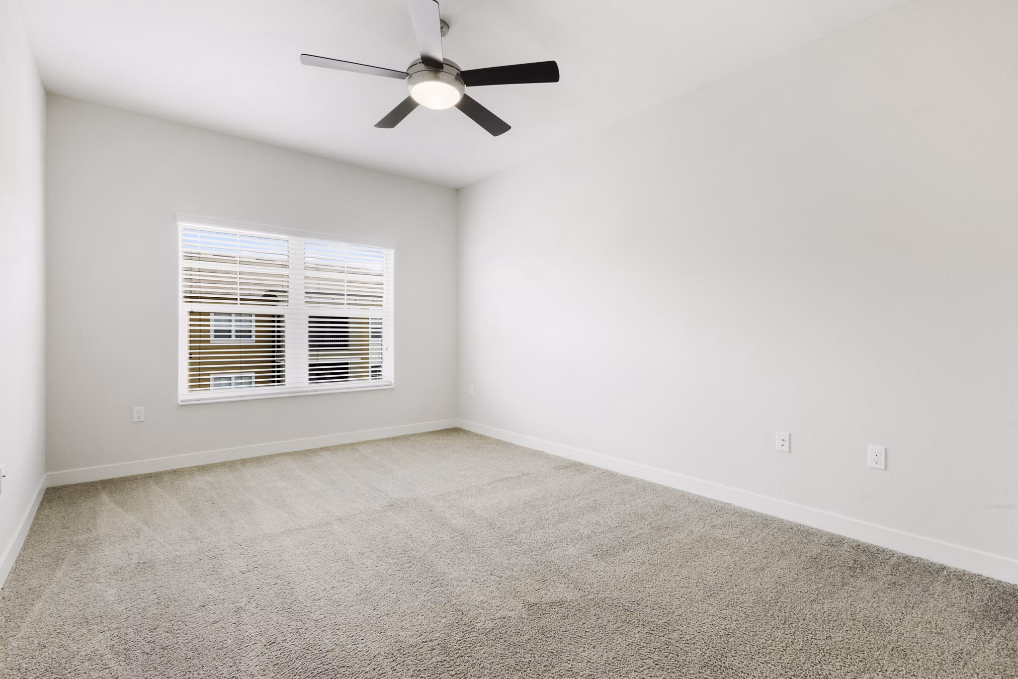bedroom at Lantower Brandon Crossroads Apartments