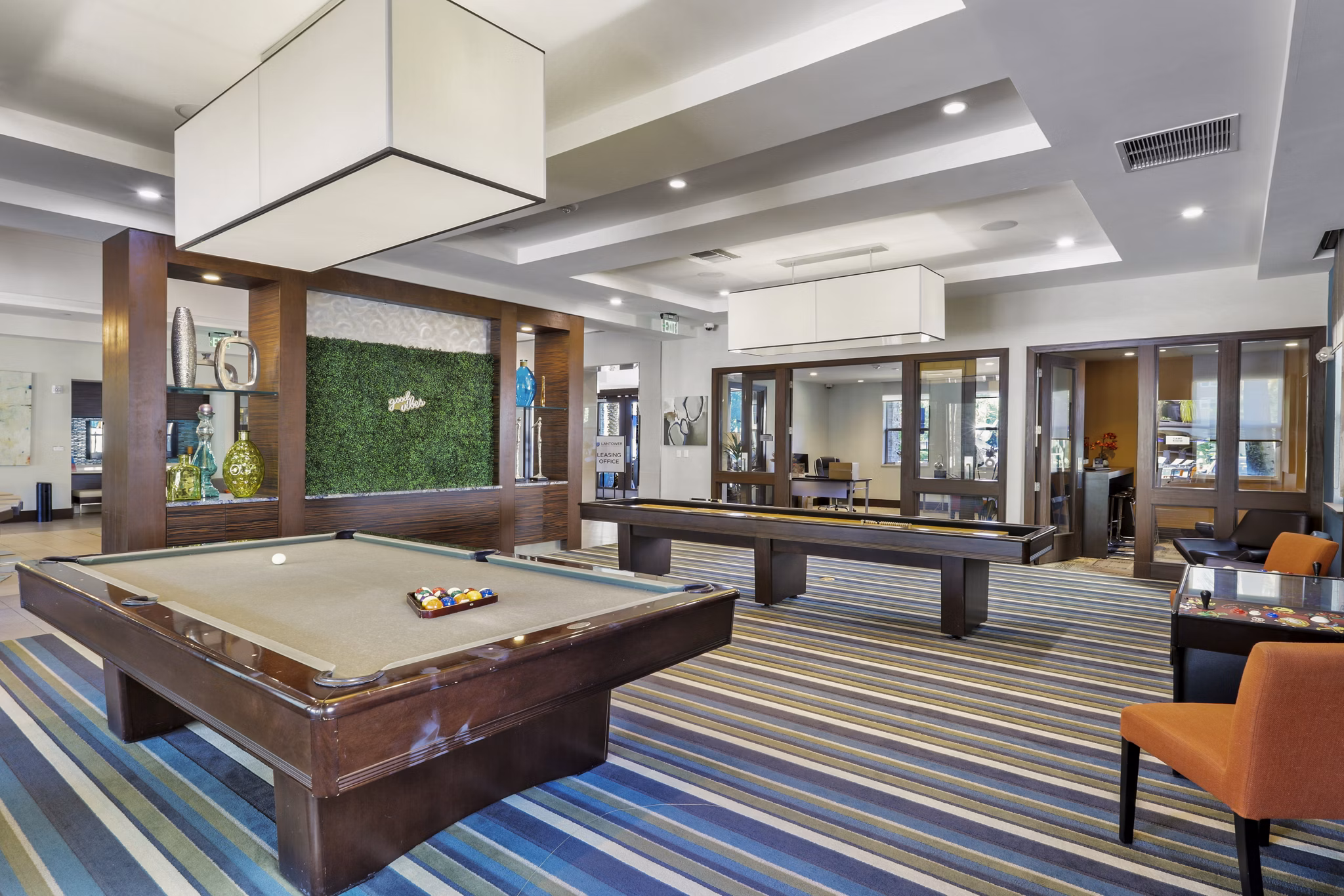 clubhouse at Lantower Brandon Crossroads Apartments